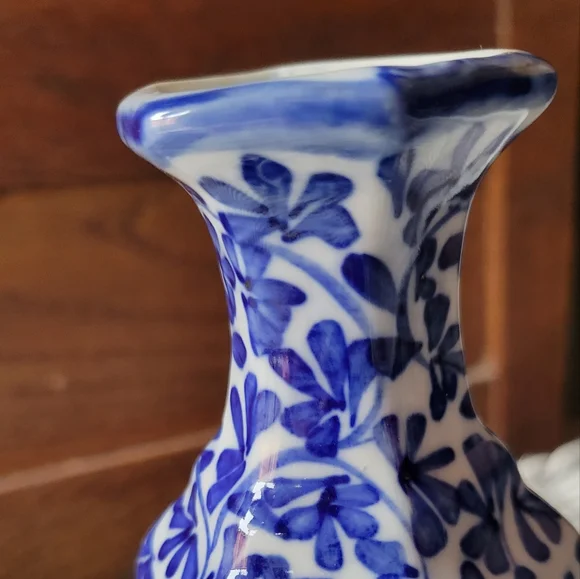 Small Blue vase - Picture 4 of 9